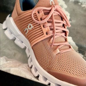ON Cloudswift Womens Pink Running Sneakers